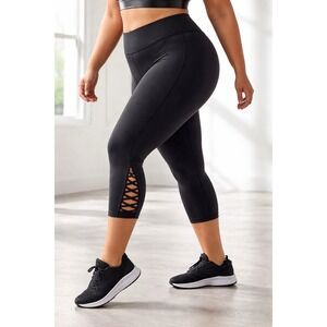 Athleta Women's 1X Black Capri Leggings Lattice Side Cutout Yoga Athleisure